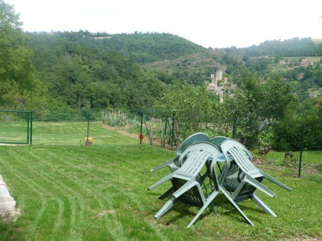 Belcastel  Gite Oustal מראה חיצוני תמונה